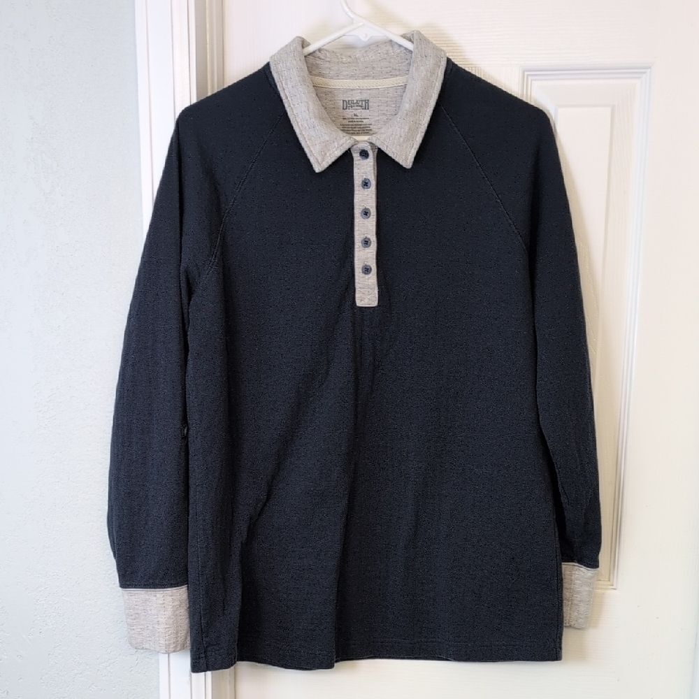 Duluth Trading Co Women's Navy and Gray Top